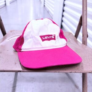 Levi's Two-Tone Pink and White Cap